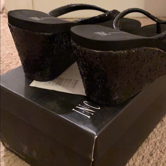 Wedge sandals - Picture 2 of 3